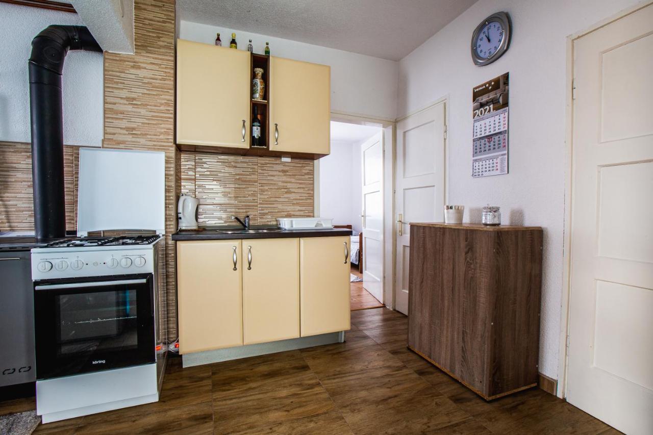 Guesthouse Ilic Gospić Екстериор снимка