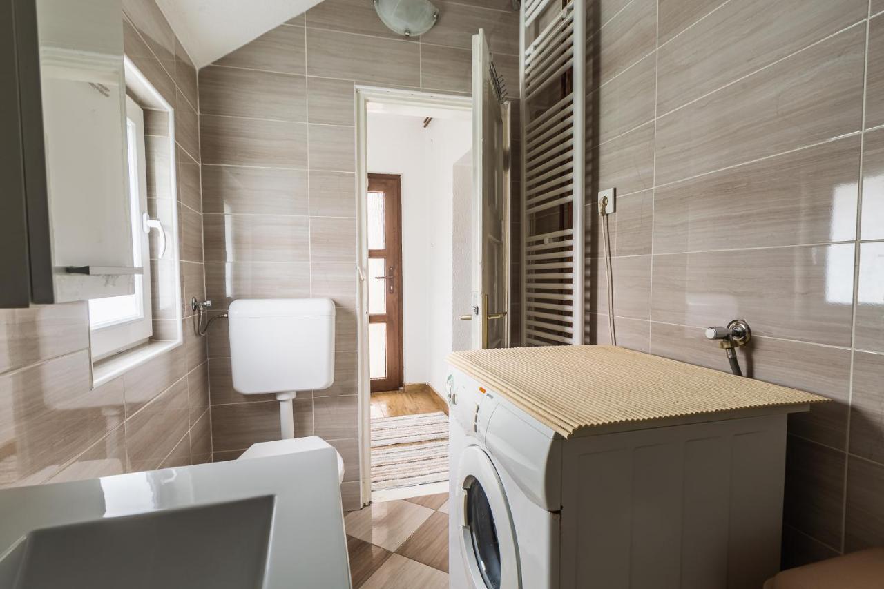 Guesthouse Ilic Gospić Екстериор снимка