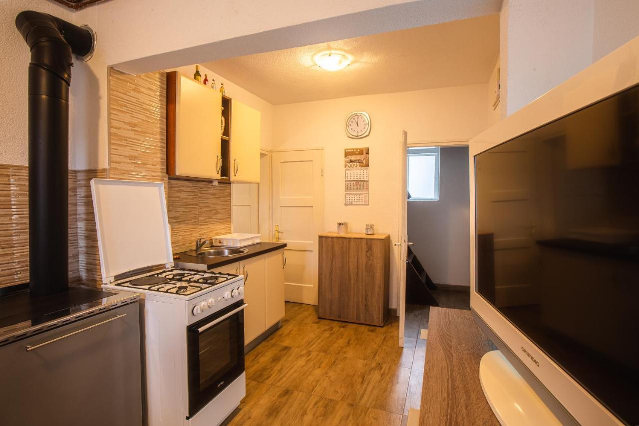 Guesthouse Ilic Gospić Екстериор снимка