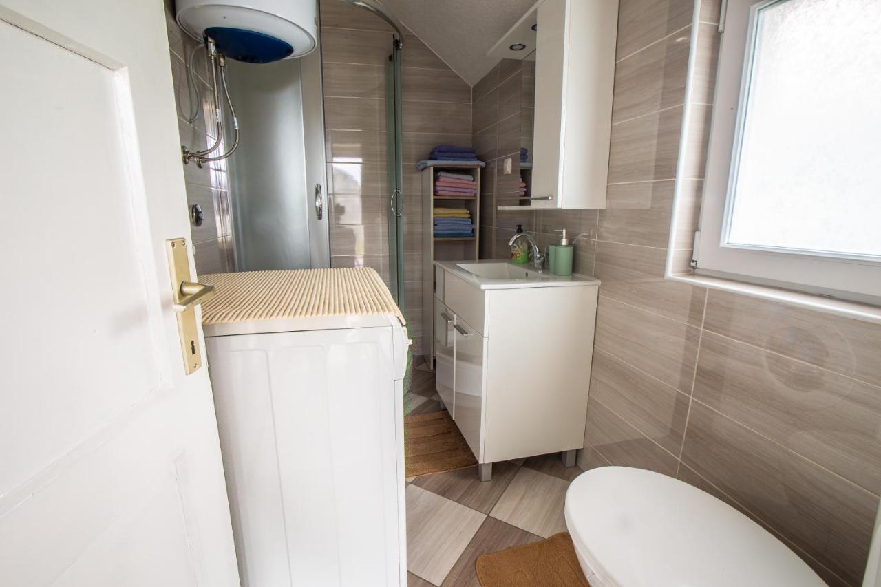 Guesthouse Ilic Gospić Екстериор снимка